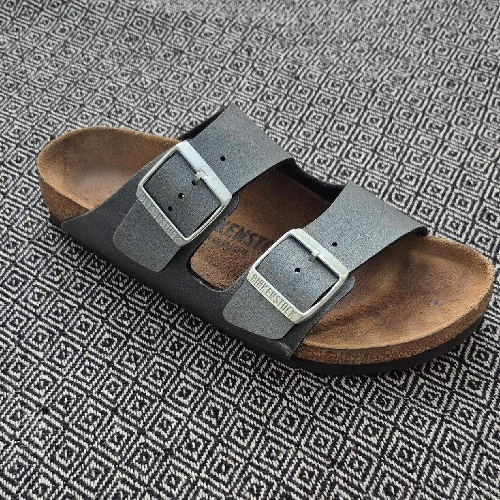 Birkenstock Black and Brown Sandals It's only the sandal for the right foot.